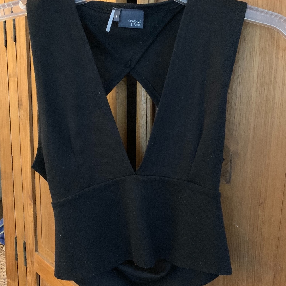 Black crop top